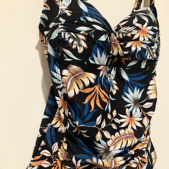 NWT, Niptuck Swim, Louise Dukes Paradise One Piece Swimsuit, Sz 4, Black Multi - Picture 5 of 16